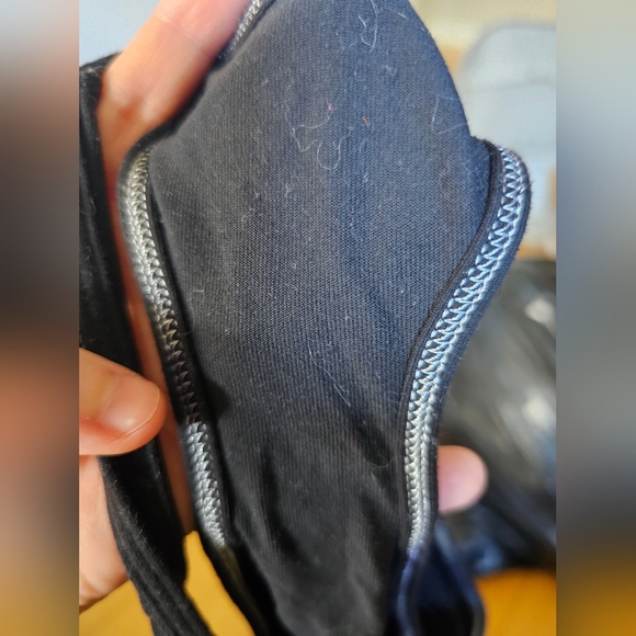 Lululemon cool racerback tank top black with white stitching size 4 - Picture 4 of 4